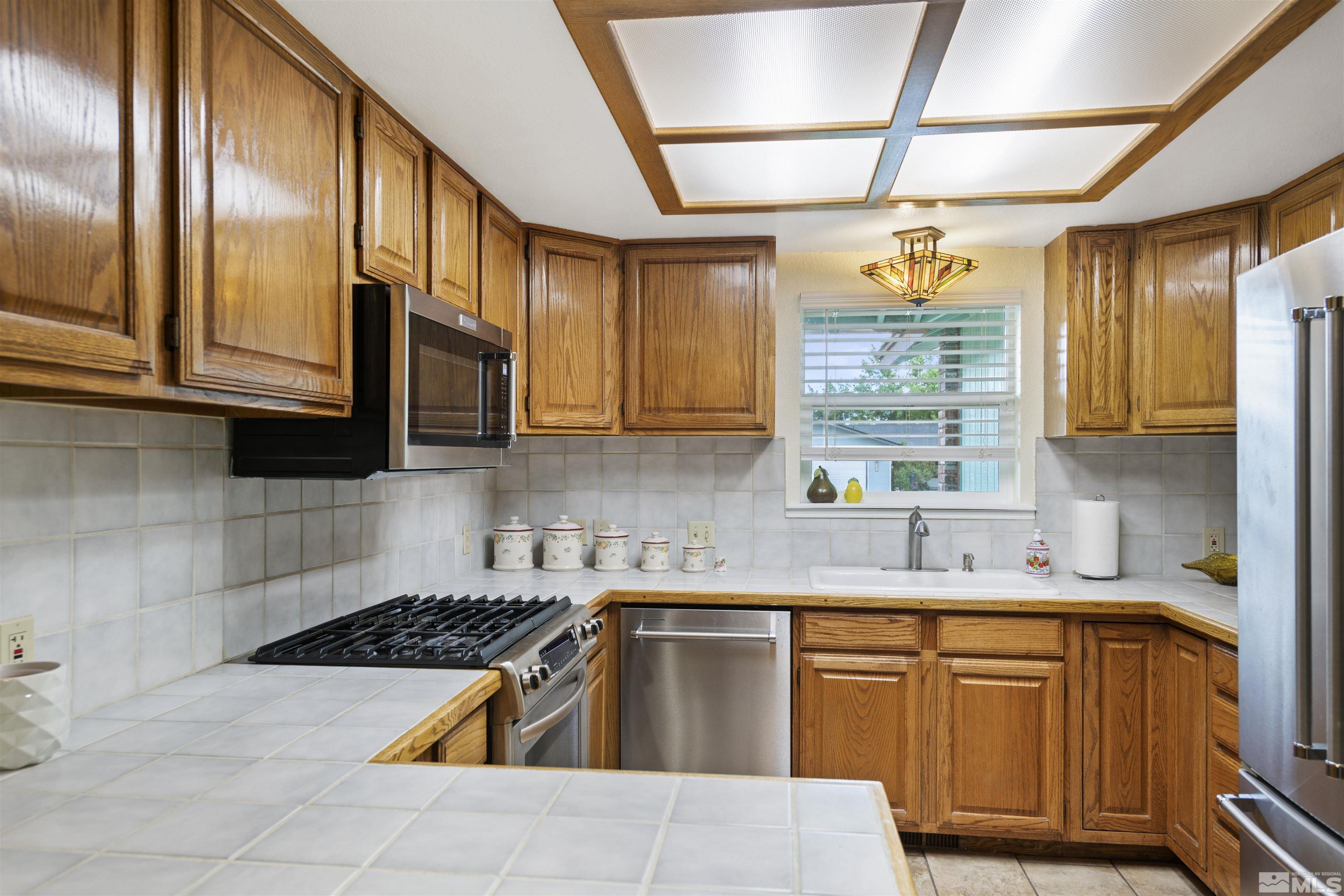 719 Bluerock Road Gardnerville, NV 89460 - Photo 9 of 27 Photo 9