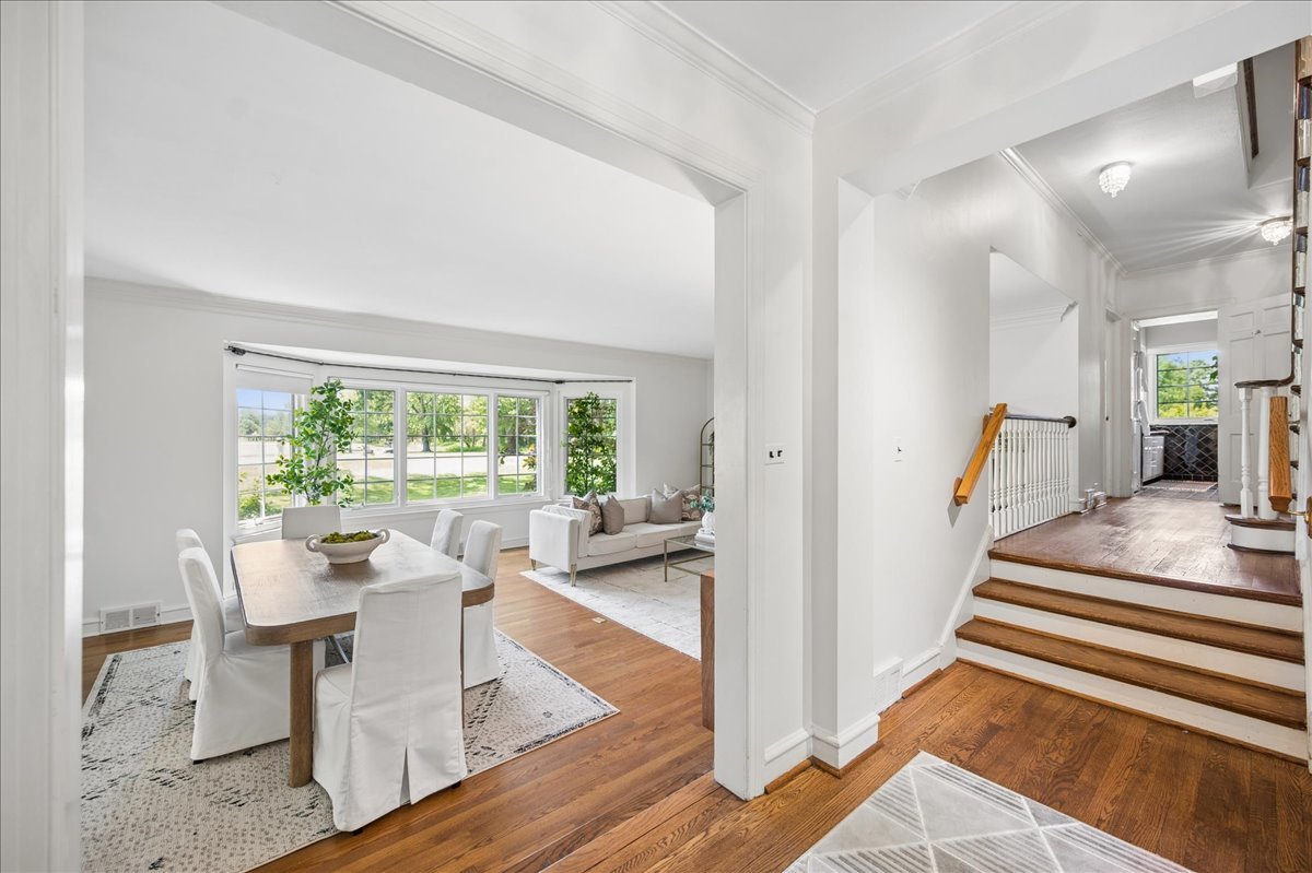 1372 Sunview Lane Winnetka, IL 60093 - Photo 23 of 49