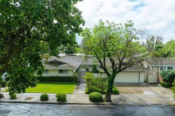 $675,500 | 302 Leveland Lane, Modesto, CA 95350