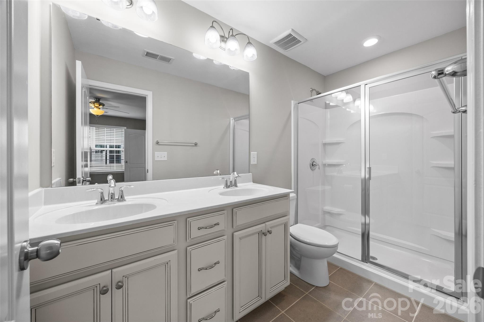 1016 Currituck Way York, SC 29745 - Photo 22 of 36