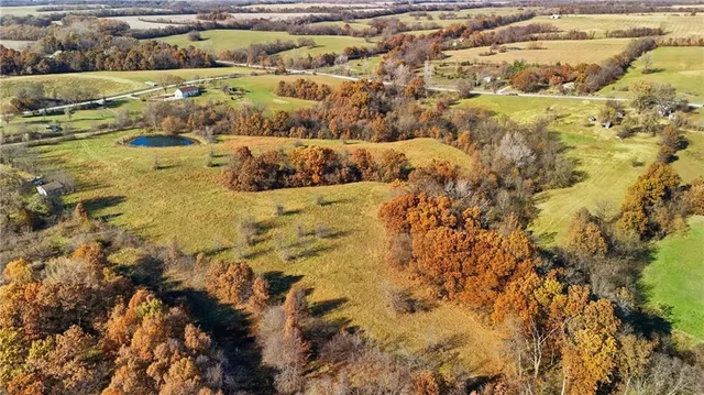 $390,000 | 1181 Southeast 228th Street, Lathrop, MO 64465