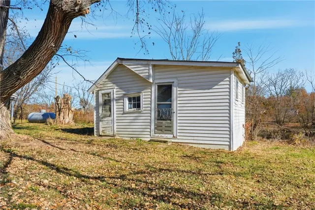 $390,000 | 1181 Southeast 228th Street, Lathrop, MO 64465