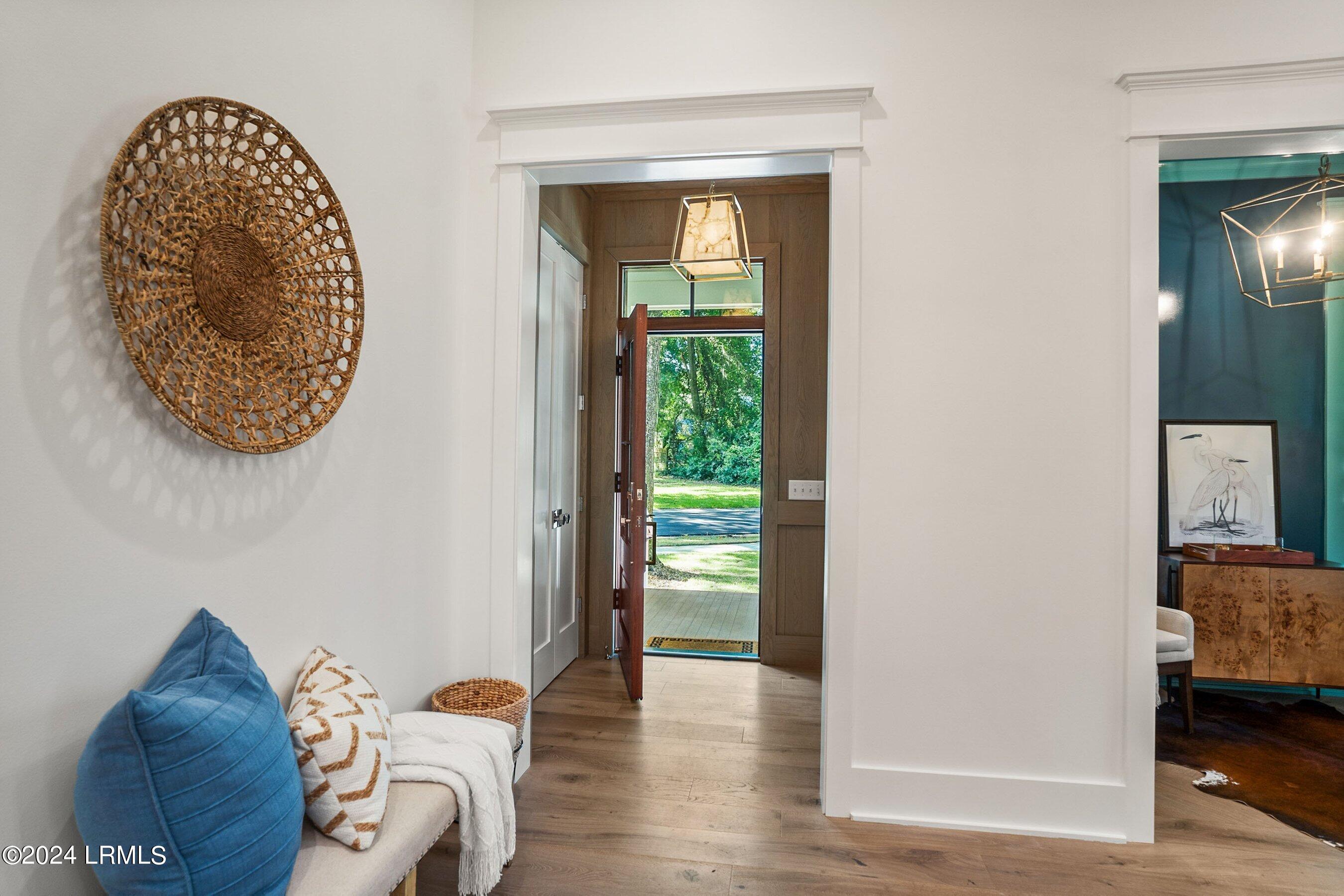 8 Harborview Circle Beaufort, SC 29907 - Photo 6 of 63 DSC09597-35-1.jpg-SMALL