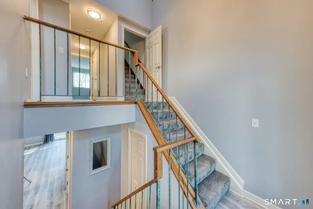 $299,900 | 10 Clubhouse Drive, Unit 10, Cromwell, CT 06416