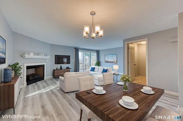 $299,900 | 10 Clubhouse Drive, Unit 10, Cromwell, CT 06416