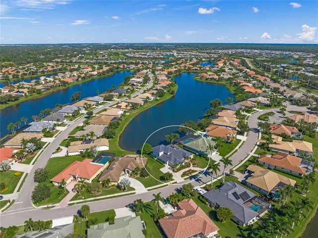 $825,000 | 8335 Barton Farms Boulevard, Sarasota, FL 34240