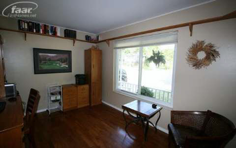 727 Huntington Road Grand Blanc, MI 48439 - Photo 17 of 40 20369436-16.JPG