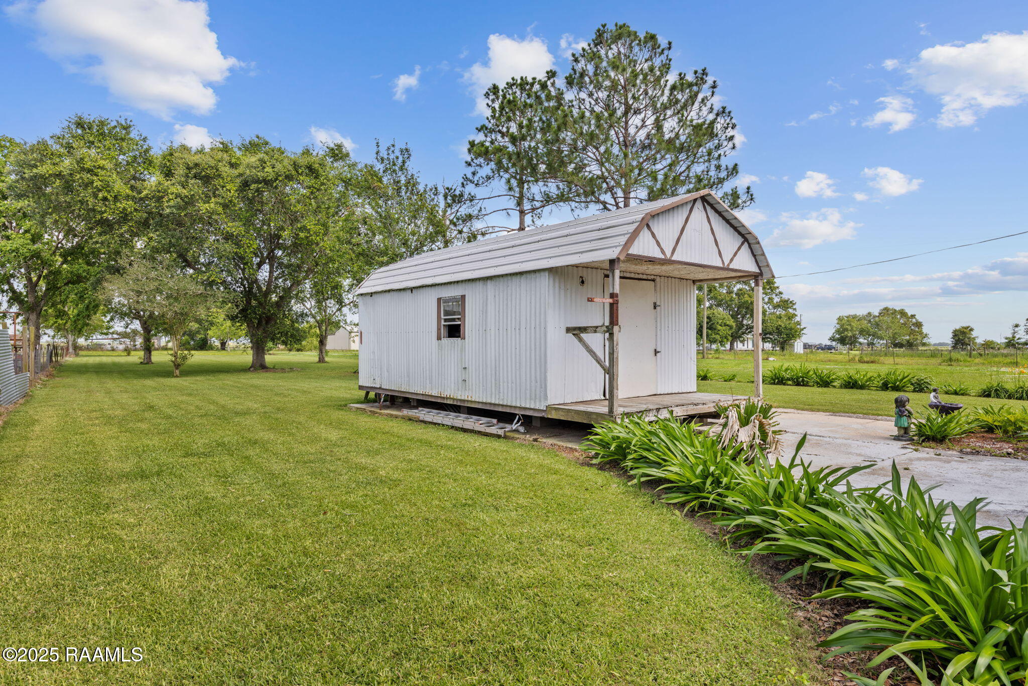 22-web-or-mls-8105 Dallas Guidry Rd-22