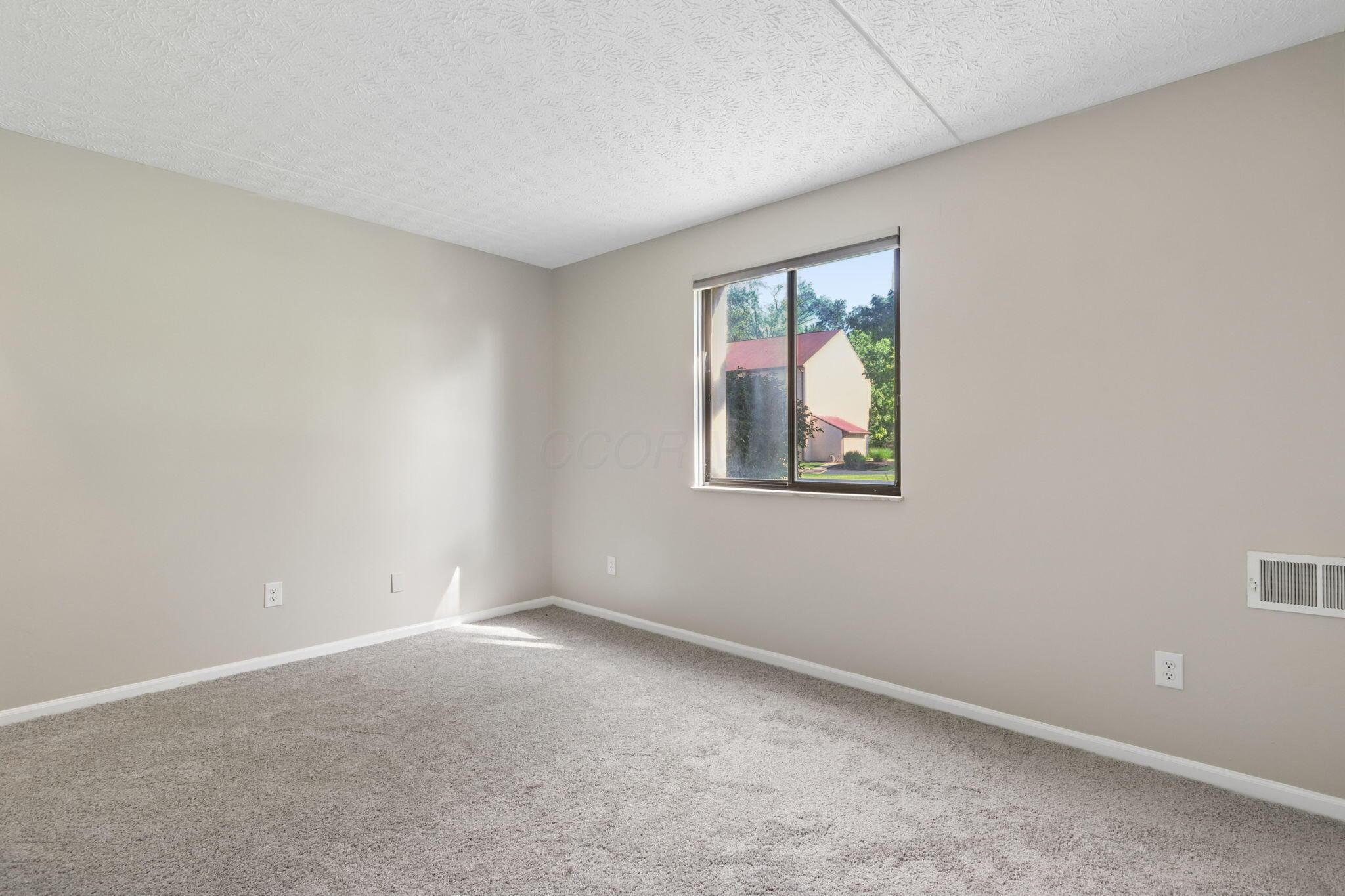 3939 Karl Road, Unit 100 Columbus, OH 43224 - Photo 4 of 23