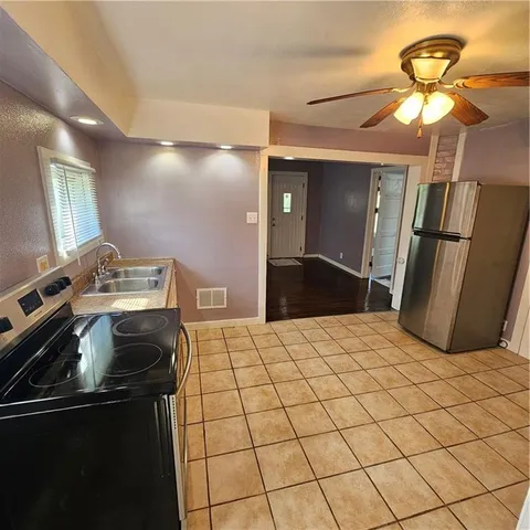 $130,000 | 2008 Garfield Avenue, Lexington, MO 64067