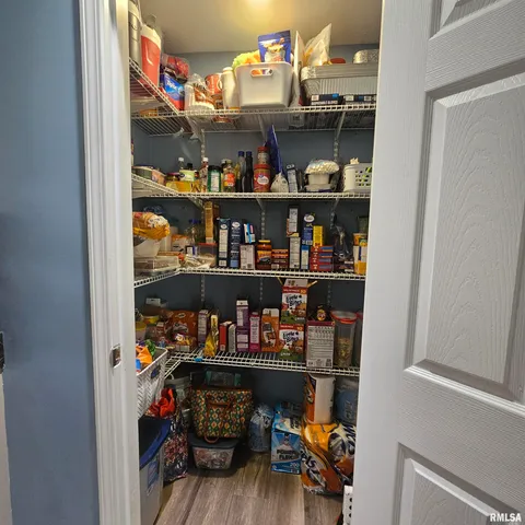 $230,000 | 1011 Blueberry Hill Avenue, Mount Vernon, IL 62864