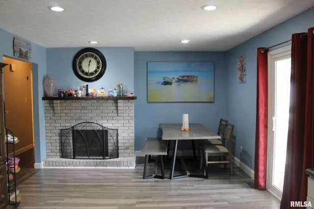 $230,000 | 1011 Blueberry Hill Avenue, Mount Vernon, IL 62864