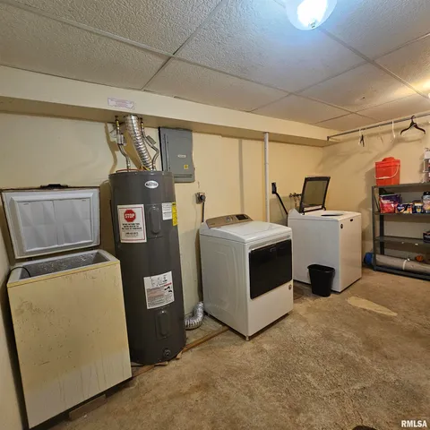 $230,000 | 1011 Blueberry Hill Avenue, Mount Vernon, IL 62864