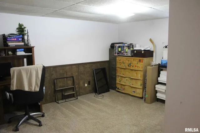 $230,000 | 1011 Blueberry Hill Avenue, Mount Vernon, IL 62864