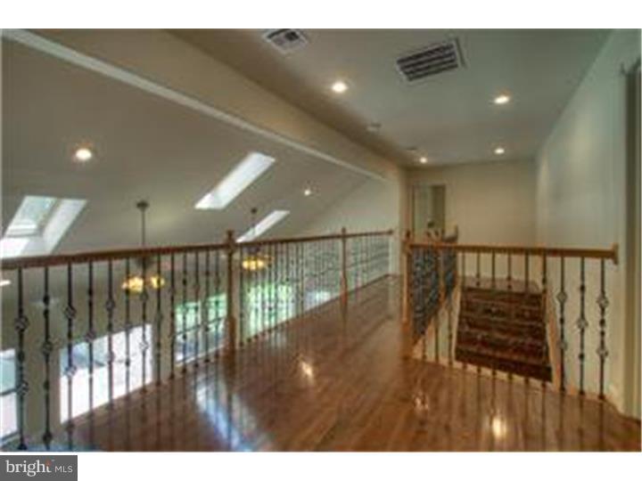 702 Maple Grove Road Mohnton, PA 19540 - Photo 8 of 25 Gallery Image 8