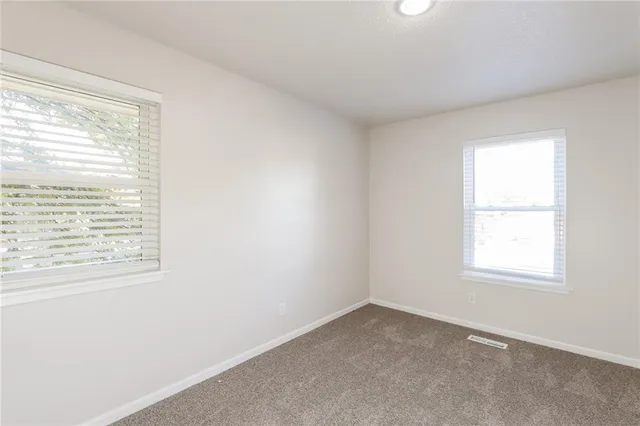 $2,390 | 1401 Northeast 114 Street, Kansas City, MO 64155