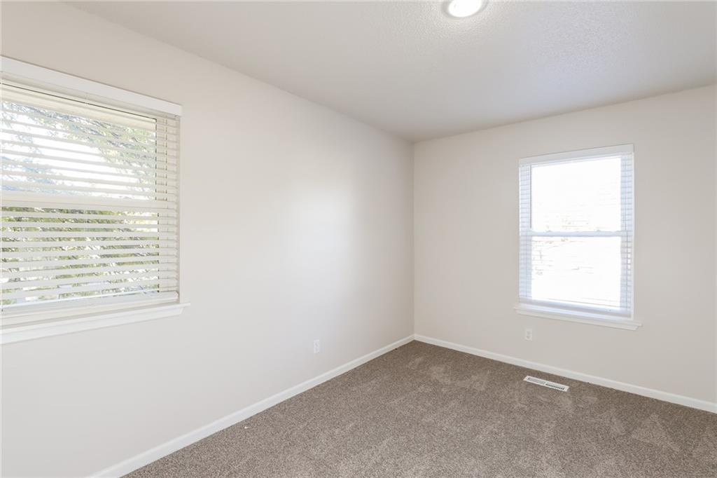 1401 Northeast 114 Street Kansas City, MO 64155 - Photo 11 of 17