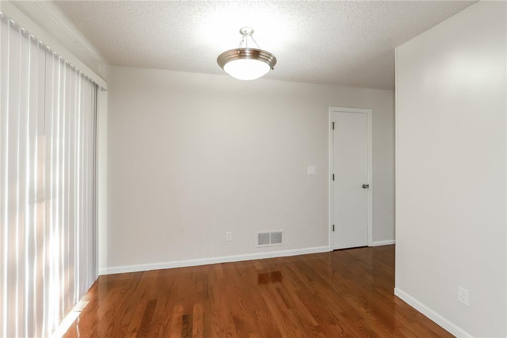 1401 Northeast 114 Street Kansas City, MO 64155 - Photo 5 of 17