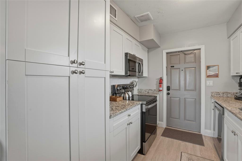2605 Bay Boulevard Indian Rocks Beach, FL 33785 - Photo 14 of 82