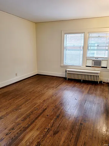 $1,600 | 1223 West Wayne Street, Fort Wayne, IN 46802