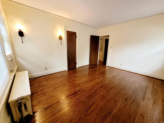 $1,600 | 1223 West Wayne Street, Fort Wayne, IN 46802