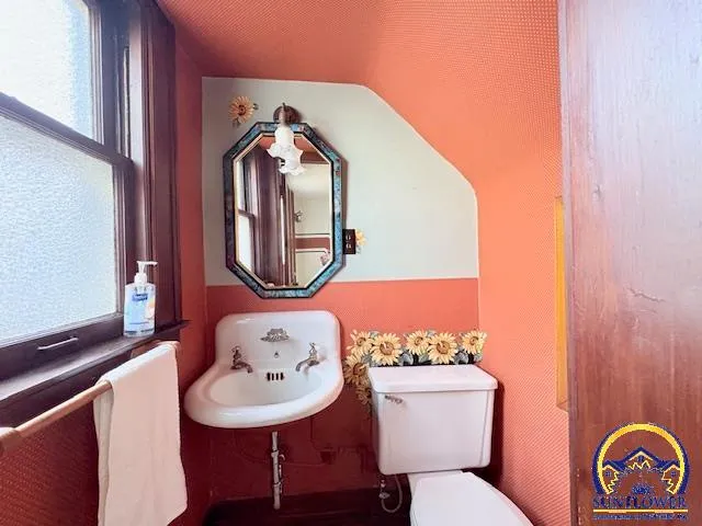 $199,900 | 814 Market Street, Emporia, KS 66801