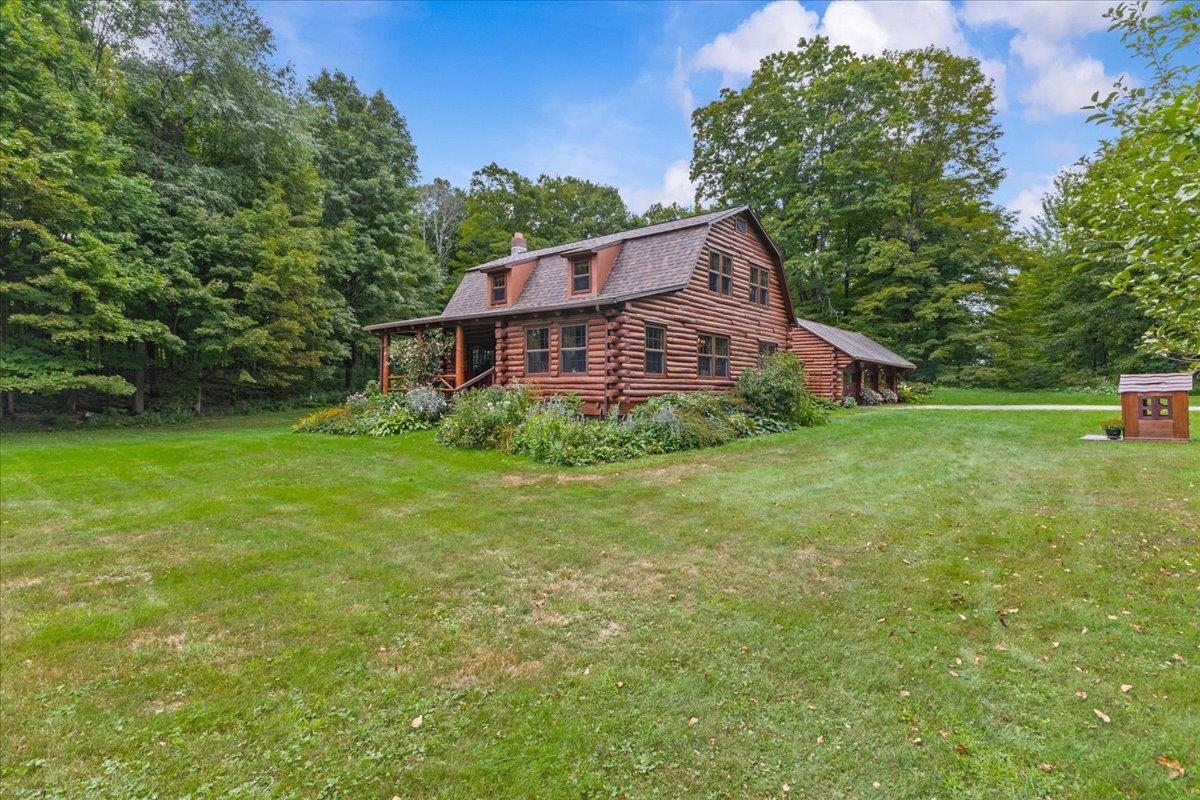 485 Barry Road Fairfield, VT 05455 - Photo 5 of 60 Gallery Image 5