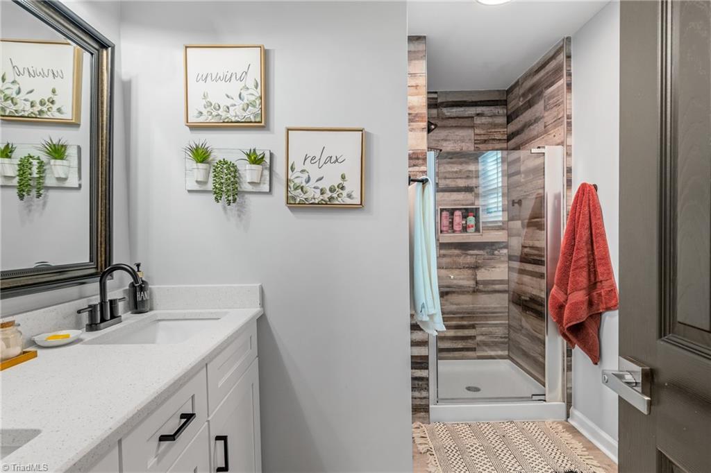 5988 Weant Road High Point, NC 27263 - Photo 23 of 32