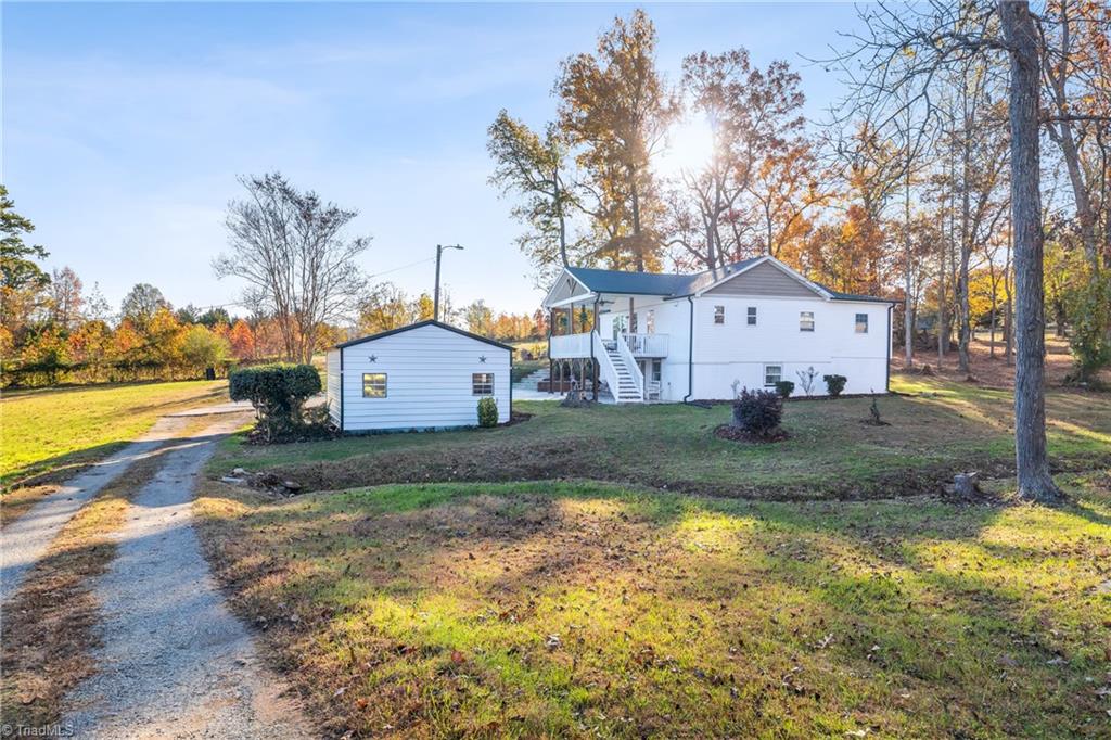 5988 Weant Road High Point, NC 27263 - Photo 3 of 32