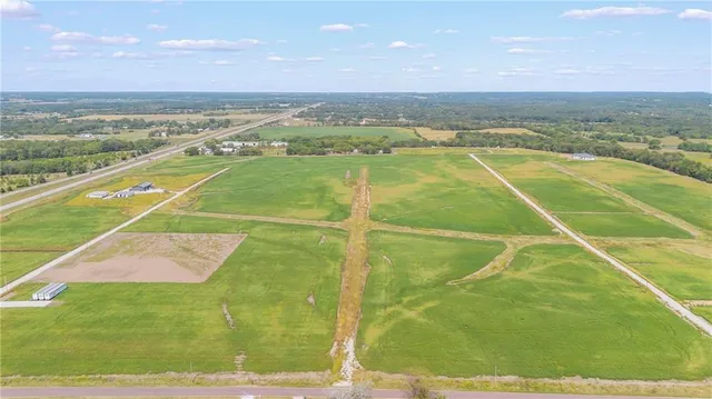 $73,500 | 15 Smasal Road, Sedalia, MO 65301