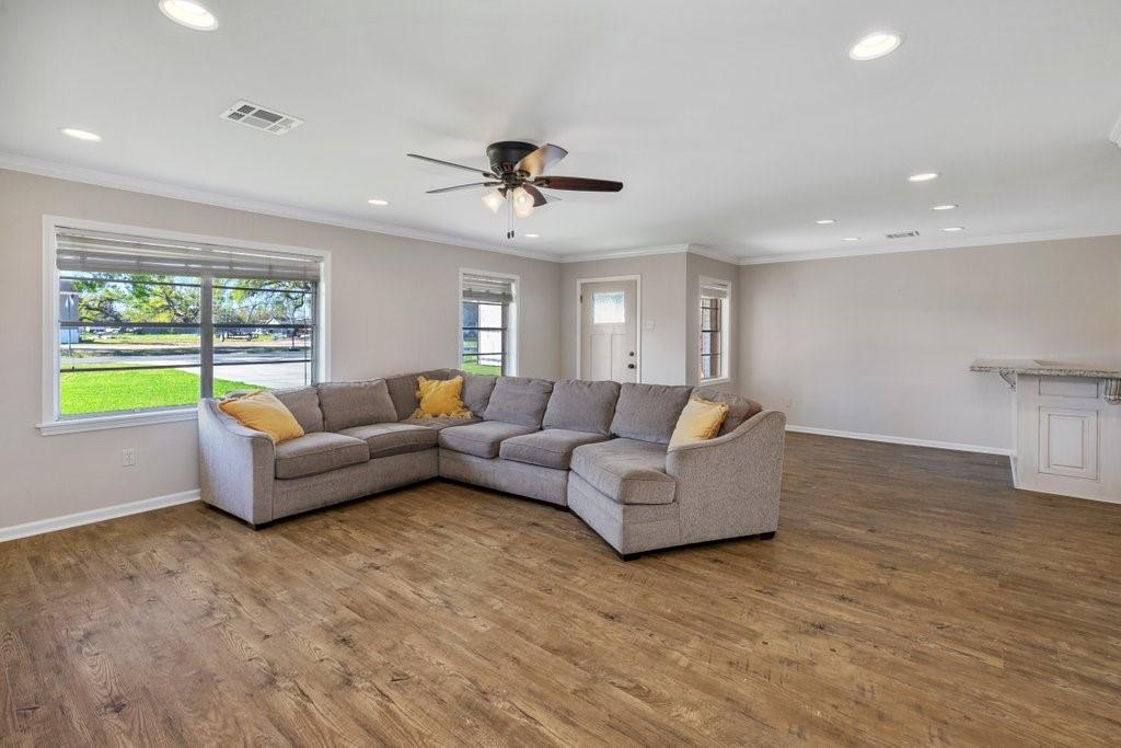358 Invader Street Sulphur, LA 70663 - Photo 3 of 16 Gallery Image 3
