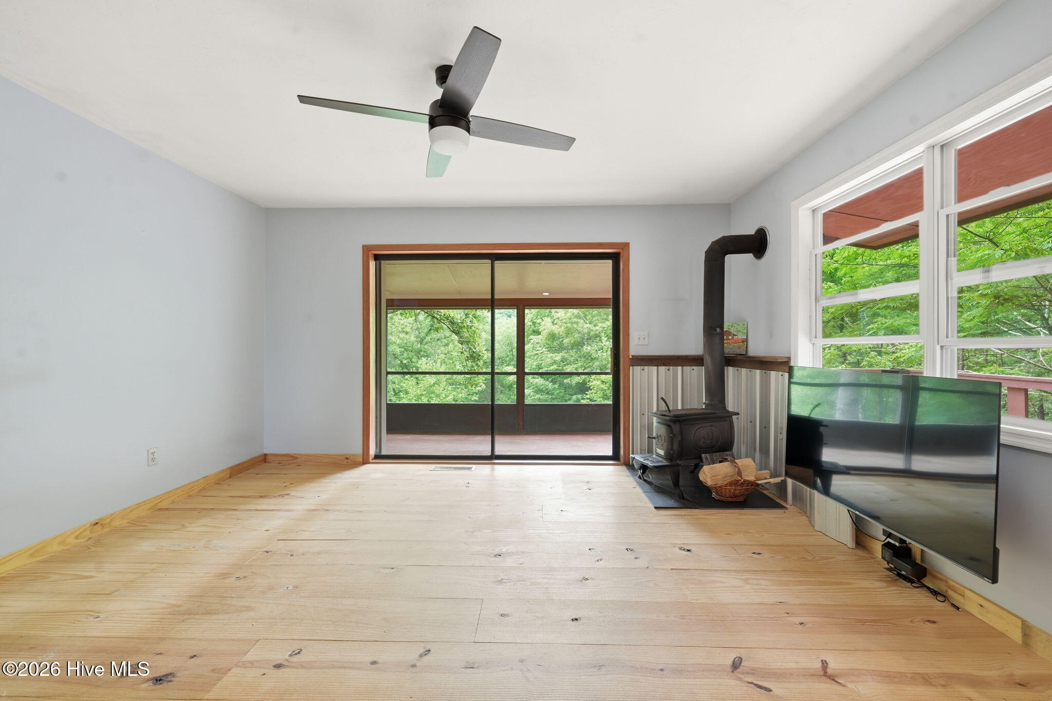 158 Mountain Stream Road Murphy, NC 28906 - Photo 11 of 40 11-web-or-mls-VDR_1278