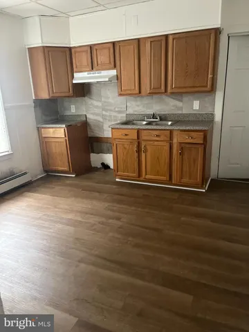 $1,500 | 327 East Pine Street, Millville, NJ 08332