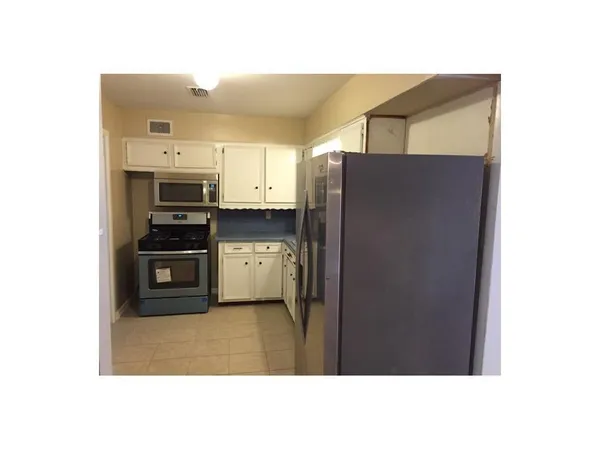 $1,795 | 1505 Hilltop Drive, Garland, TX 75042