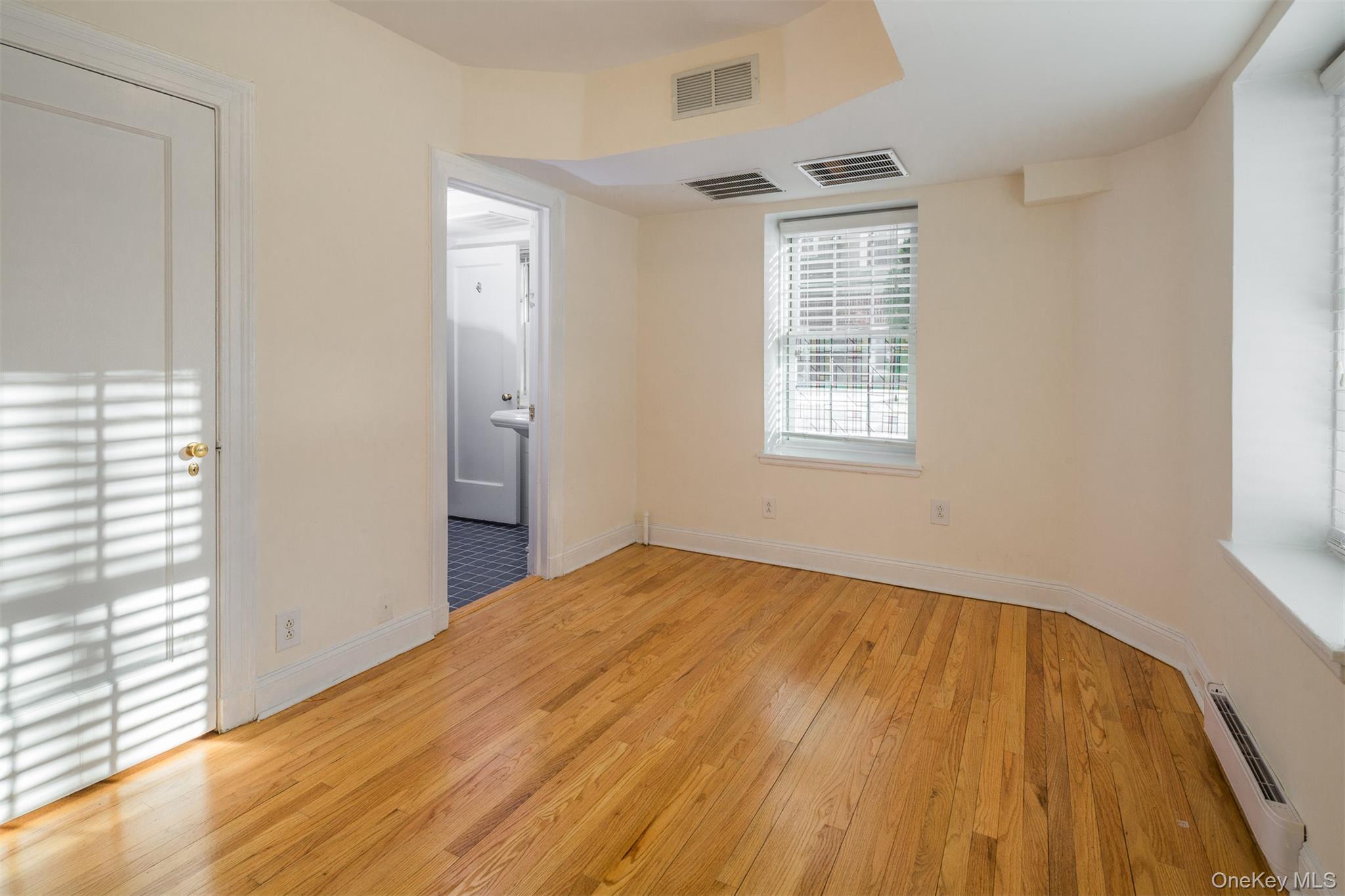 9 Alden Place, Unit G9 Bronxville, NY 10708 - Photo 5 of 11 a view of a room that has a window in it