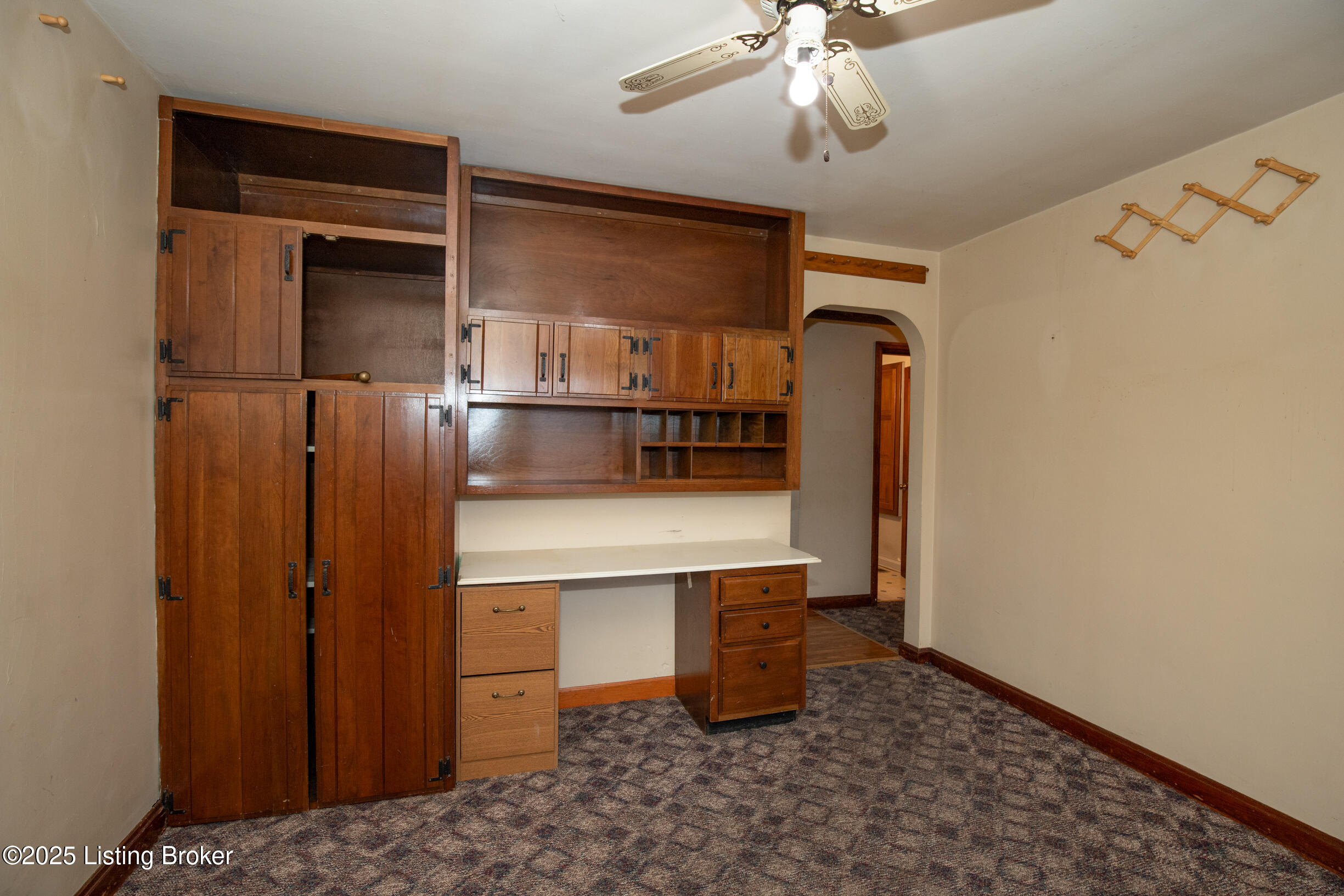 8607 Blue Lick Road Louisville, KY 40219 - Photo 17 of 45 8607 Blue Lick-1302