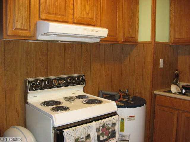 3400 Immanuel Road Greensboro, NC 27407 - Photo 2 of 10 Kitchen.