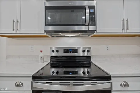 $459,900 | 1110 Caswell Way Court, Durham, NC 27703