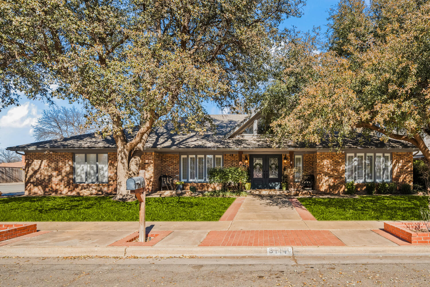 3114 76th Street Lubbock, TX 79423 - Photo 1 of 77 3114 76th less green-12