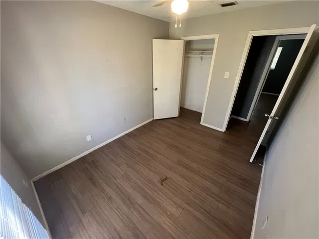 $1,695 | 2201 Meadowglen Drive, Corpus Christi, TX 78414