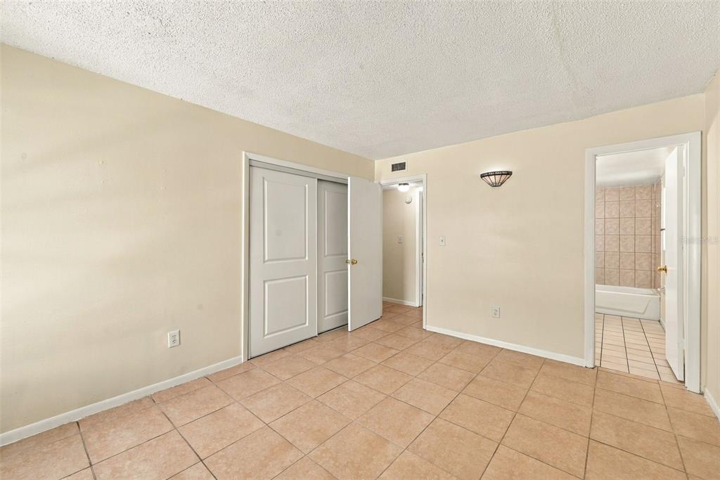 905 West Oak Ridge Road, Unit D Orlando, FL 32809 - Photo 20 of 34 Gallery Image 20