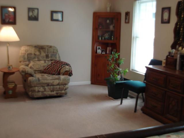 5869 Buckland Mill Road Roanoke, VA 24019 - Photo 4 of 22 great room