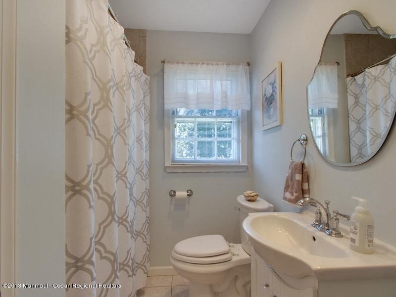 33 Heyers Mill Road Colts Neck, NJ 07722 - Photo 14 of 30 008-291860-IMG_6642_7031339