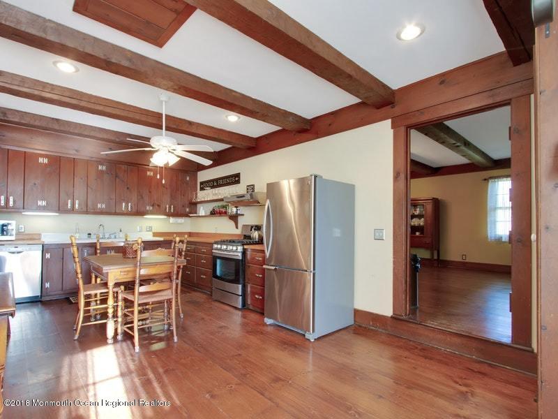 33 Heyers Mill Road Colts Neck, NJ 07722 - Photo 7 of 30 019-291860-IMG_6678_7031373