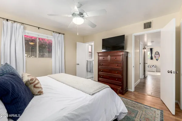 $874,000 | 3126 North 42nd Street, Phoenix, AZ 85018