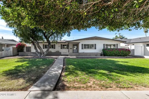 $874,000 | 3126 North 42nd Street, Phoenix, AZ 85018