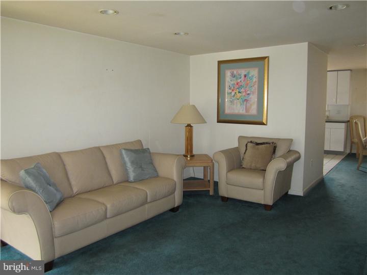 5303 Delmar Road Clifton Heights, PA 19018 - Photo 5 of 15 Living Room