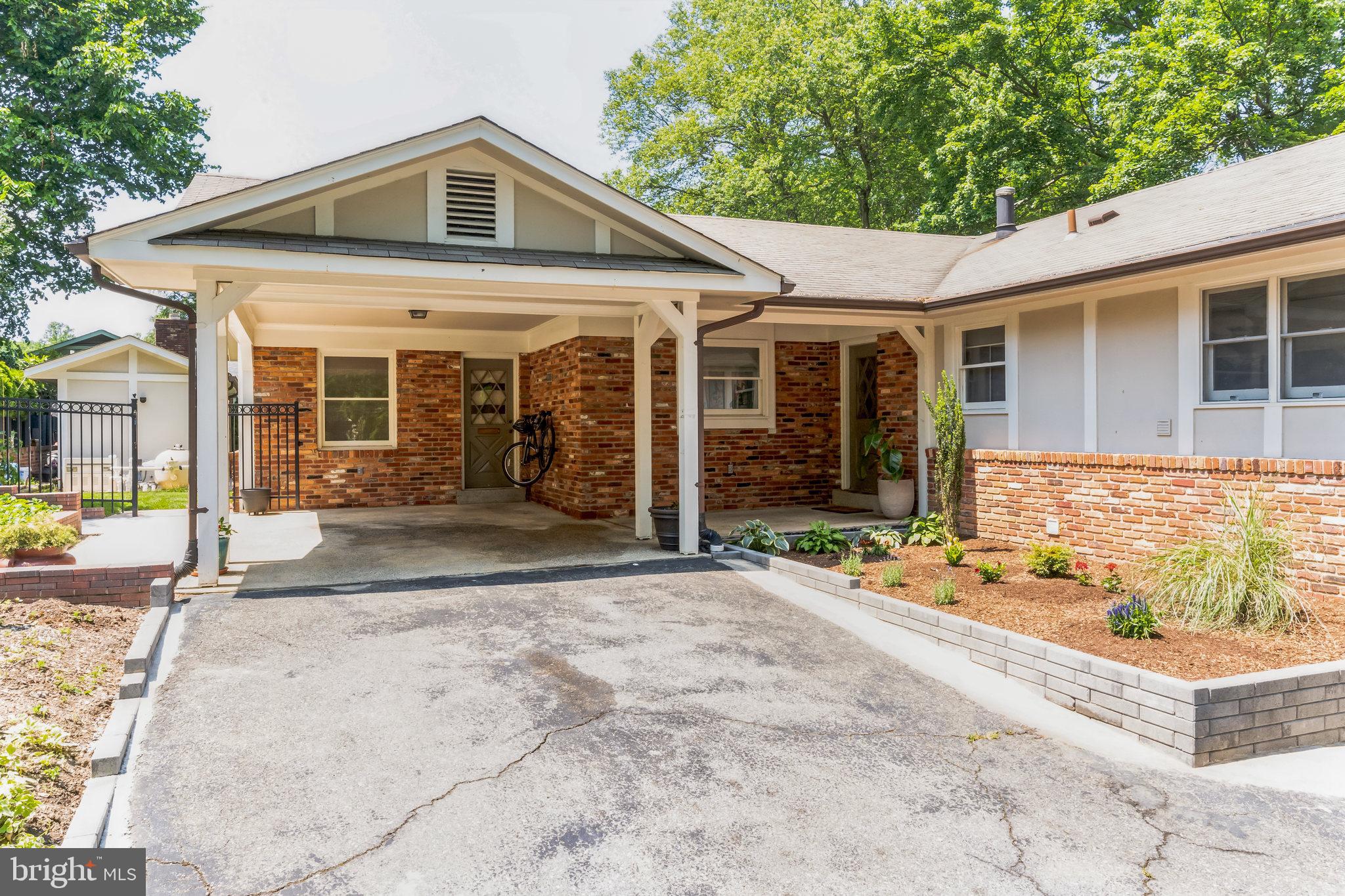 9329 Harvey Road Silver Spring, MD 20910 - Photo 38 of 40