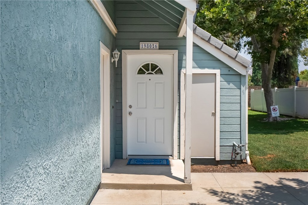 1980 Rory Lane, Unit 6 Simi Valley, CA 93063 - Photo 2 of 29