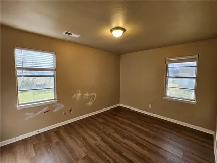 a house view with a outdoor space